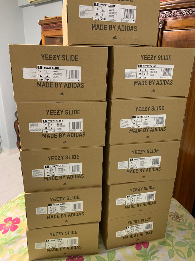 Yeezy Slides Core and Soot, Men's Fashion, Footwear, Sneakers on Carousell