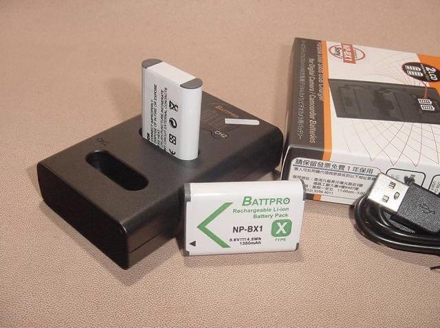 DSTE BC-TRX USB Dual Ladegerät Für Sony NP-BX1 Akkus - Kompatibel Mit ZV-1, RX100 VII