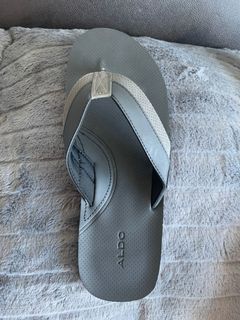 (Category: ) located in . Submitted by avbcloset (Listing ID 1042305291, Image 1). Description: .