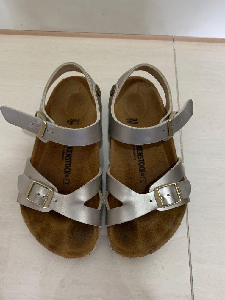 Girls birkenstock like sandals sales