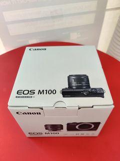 Canon EOS M100 with 15-45mm Lens