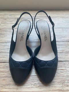 (Category: ) located in . Submitted by fancyshoez (Listing ID 1042277524, Image 1). Description: .