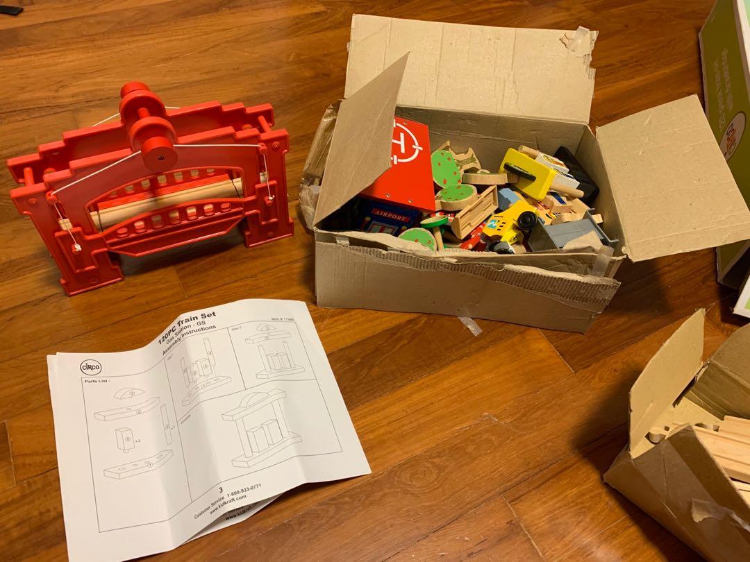 Circo wooden train set clearance