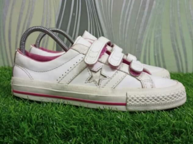 Velcro discount converse womens