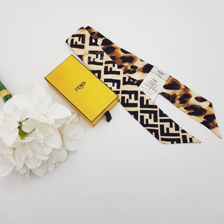 Fendi store twilly scarf