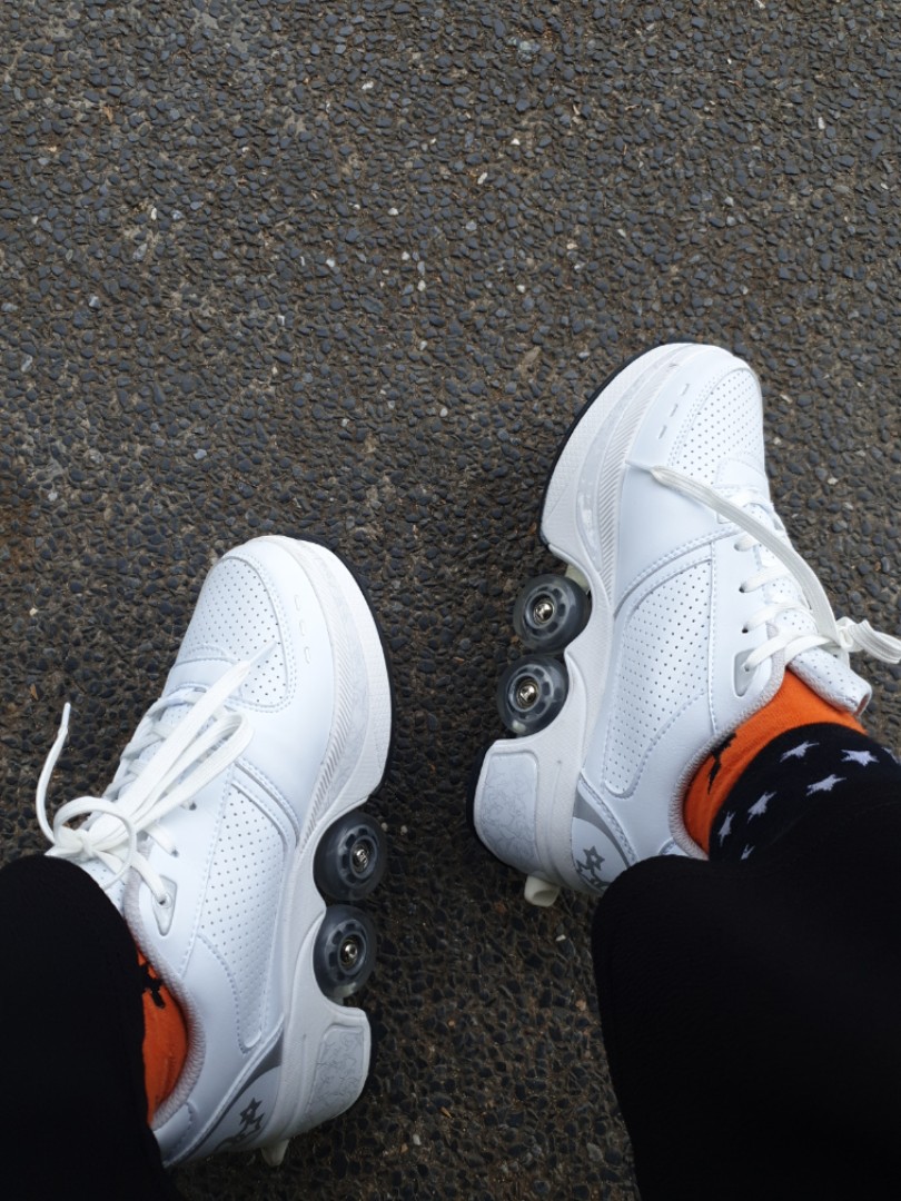 kick rollers white