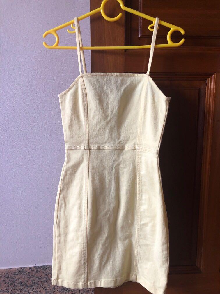 H M yellow denim dress Women s Fashion Dresses Sets Dresses on Carousell