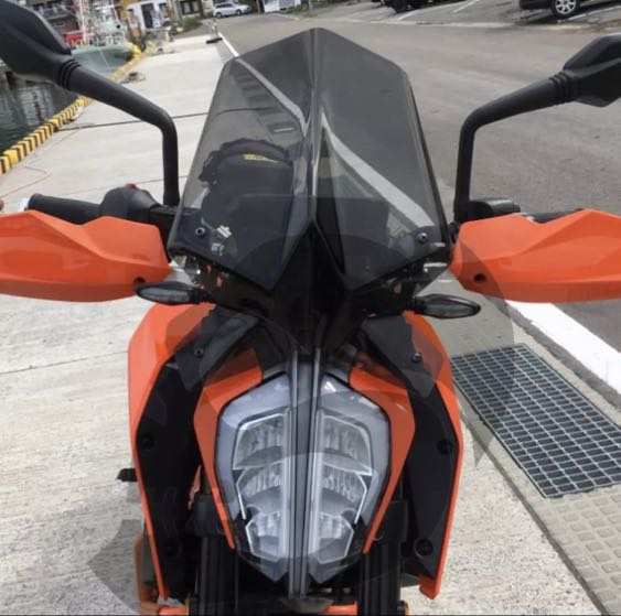 KTM DUKE 125/390 Windshield, Motorcycles, Motorcycle Accessories on Carousell