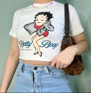 (Category: ) located in . Submitted by _estilo.demoda (Listing ID 1042298724, Image 1). Description: .