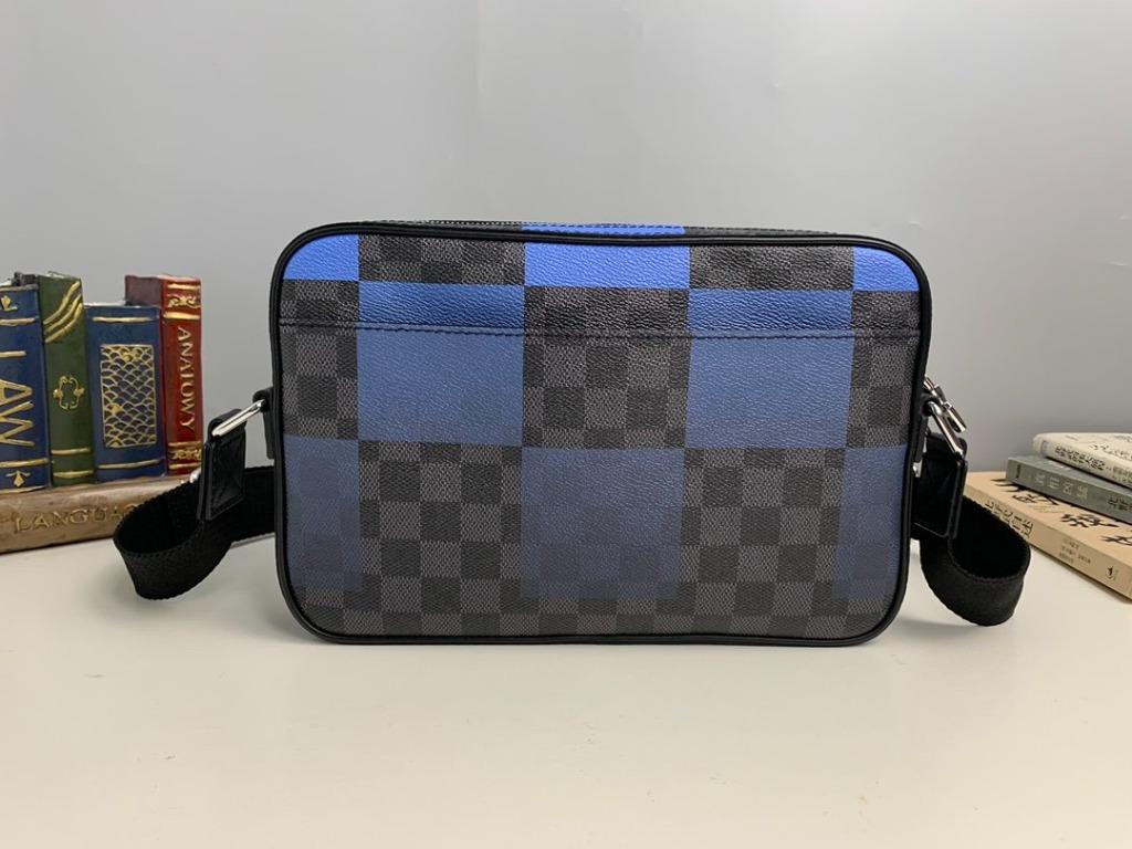Louis Vuitton Alpha Messenger Damier Graphite Giant Blue in Coated
