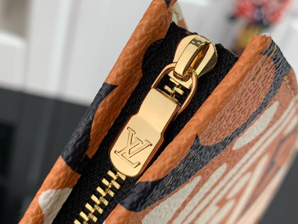 Louis Vuitton Lv Crafty Pochette Toilette