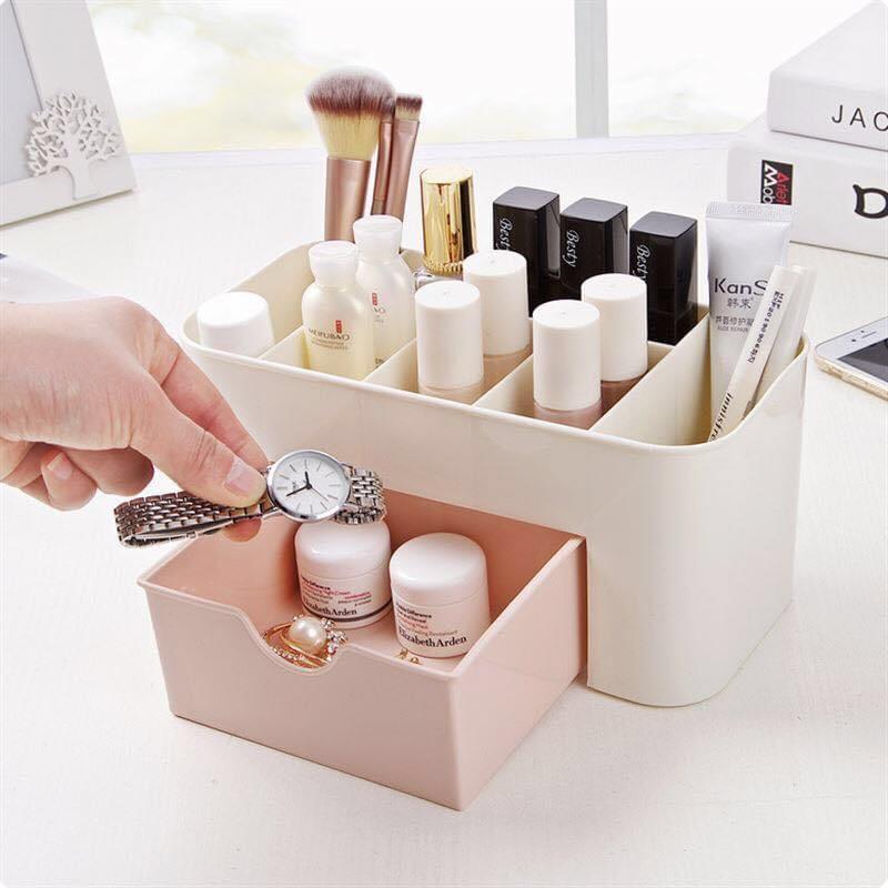 Make-up storage (Category: Storage Boxes & Baskets) located in Cainta. Submitted by iubelle (Listing ID 1042286851, Image 2). Description: .