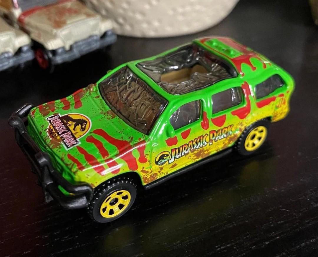 Matchbox 2019 Jurassic World 6 24 93 Ford Explorer Green