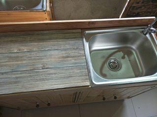 Palochina Movable Sink with Tiles