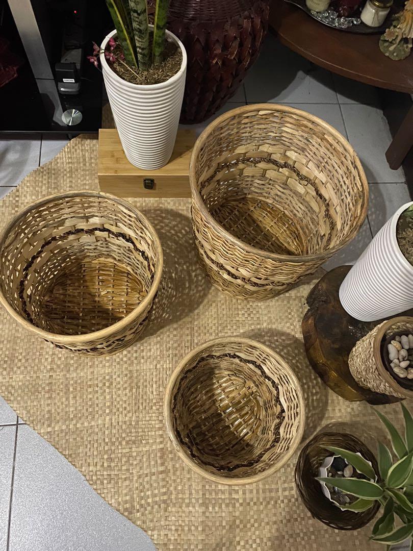 Planters Basket (Category: Laundry Baskets) located in Marikina City. Submitted by thecraftyhomebyelisha (Listing ID 1042337675, Image 3). Description: 🌿PLANTERS BASKET FOR SALE🌿 SET E Calling all plant lovers 💚 These were locally handmade by our weavers from Pangasinan 😍 On hand items 😍 Dimensions: upper diameter x bottom diameter x height in inches Small: 9x8x8 Medium: 12x10x10 Large: 14x12x12 This may be purchase by set and can also be so