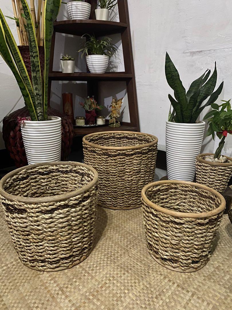Planters Basket (Category: Laundry Baskets) located in Marikina City. Submitted by thecraftyhomebyelisha (Listing ID 1042338211, Image 1). Description: 🌿PLANTERS BASKET FOR SALE🌿 SET B Calling all plant lovers 💚 These were locally handmade by our weavers from Pangasinan 😍 On hand items 😍 Dimensions: upper diameter x bottom diameter x height in inches Small: 10x8x10 Medium: 12x10x10 Large: 14x12x12 This may be purchase by set and can also be 