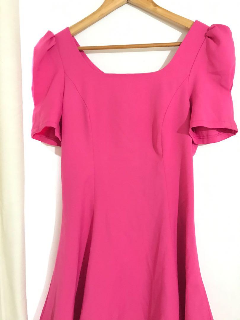 pink dress puffy sleeves