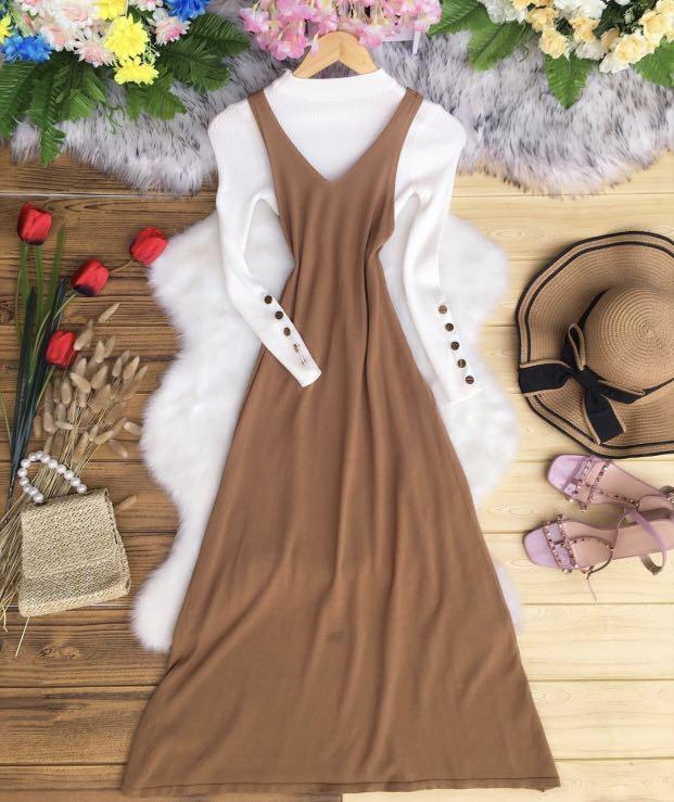 SET Brown knitted dress and white ...