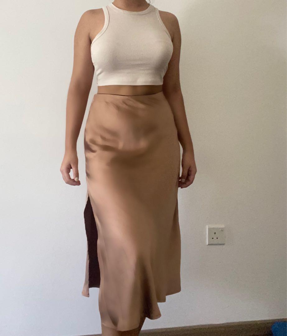 SHEIN Elastic Waist Split Satin Skirt