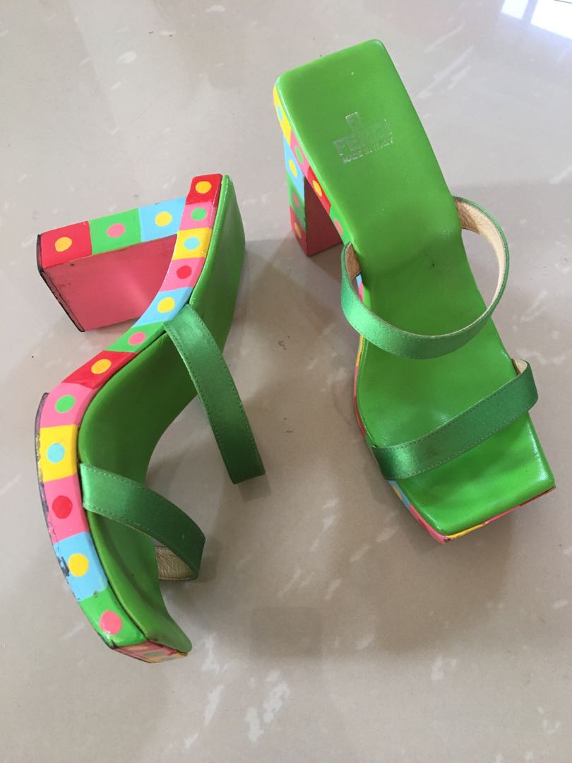 Vintage store fendi heels
