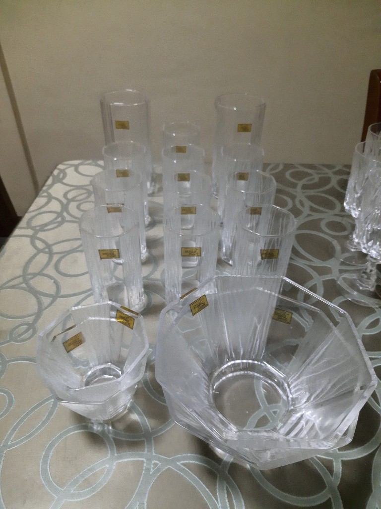 深い緑のガラス sasaki glass handcraft 置物 