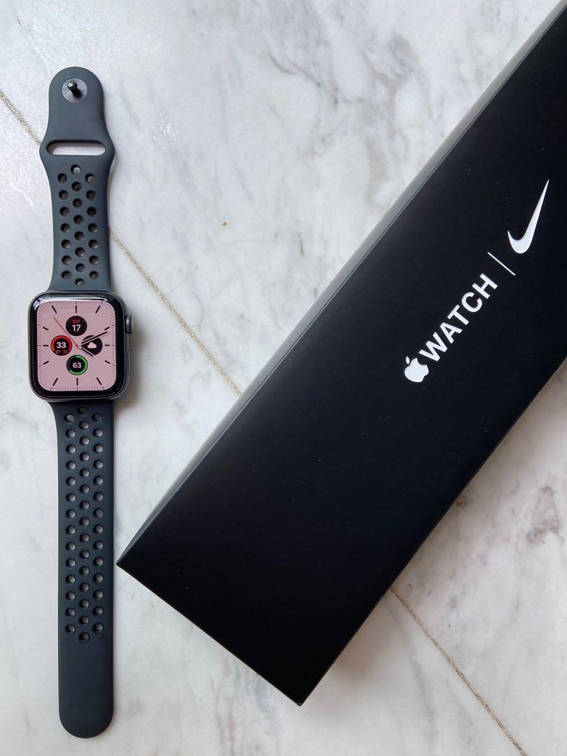 Apple Watch Series 5 44mm Nike Edition 