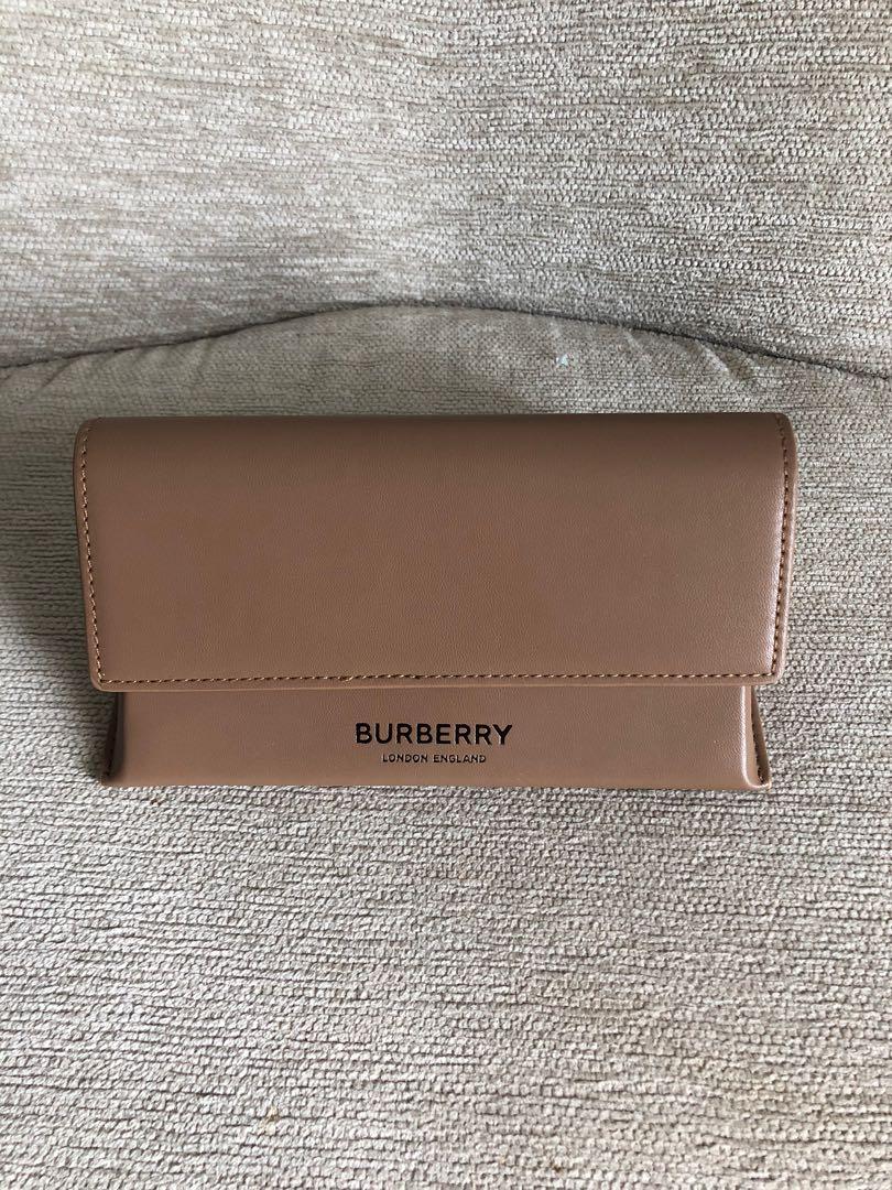 Authentic Burberry sunglasses box , leather casing , booklet and clean  cloth, Luxury, Accessories on Carousell