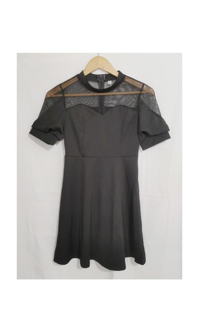 Black dress (Category: Dresses) located in Mandaue City. Submitted by stylefigjam (Listing ID 1042637004, Image 1). Description: Black dress Description: best fits S to semi M bodyframes. With sheer details and a heart-shaped cut at the upper area. With back zipper..