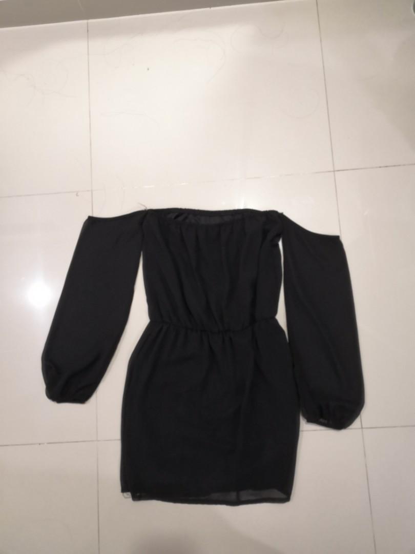Black Sheer Chiffon Off Shoulder Long Sleeve One Piece Dress Women S Fashion Clothes Dresses On Carousell Black Sheer Chiffon Off Shoulder Long Sleeve One Piece Dress Women S Fashion Clothes Dresses On Carousell
