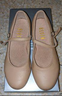 baby tap shoes size 4