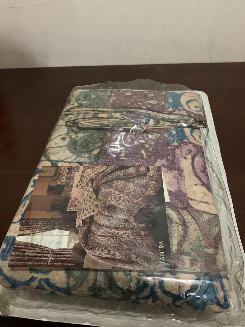 Cannon Queen Quilt Cover (Category: Cleaning Tools & Supplies) located in Quezon City. Submitted by ybur21 (Listing ID 1042566160, Image 2). Description: 80 x 90 inches (203 x 228 cm) 180 thread count Add shipping fee c/o buyer.