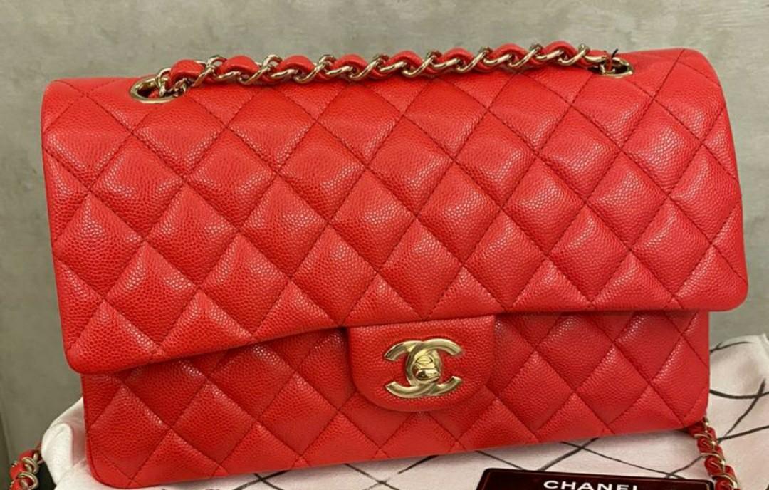 Authentic Chanel Classic Flap Bag Medium Size Red Color Caviar Leather Gold  Hardware, Luxury, Bags & Wallets on Carousell
