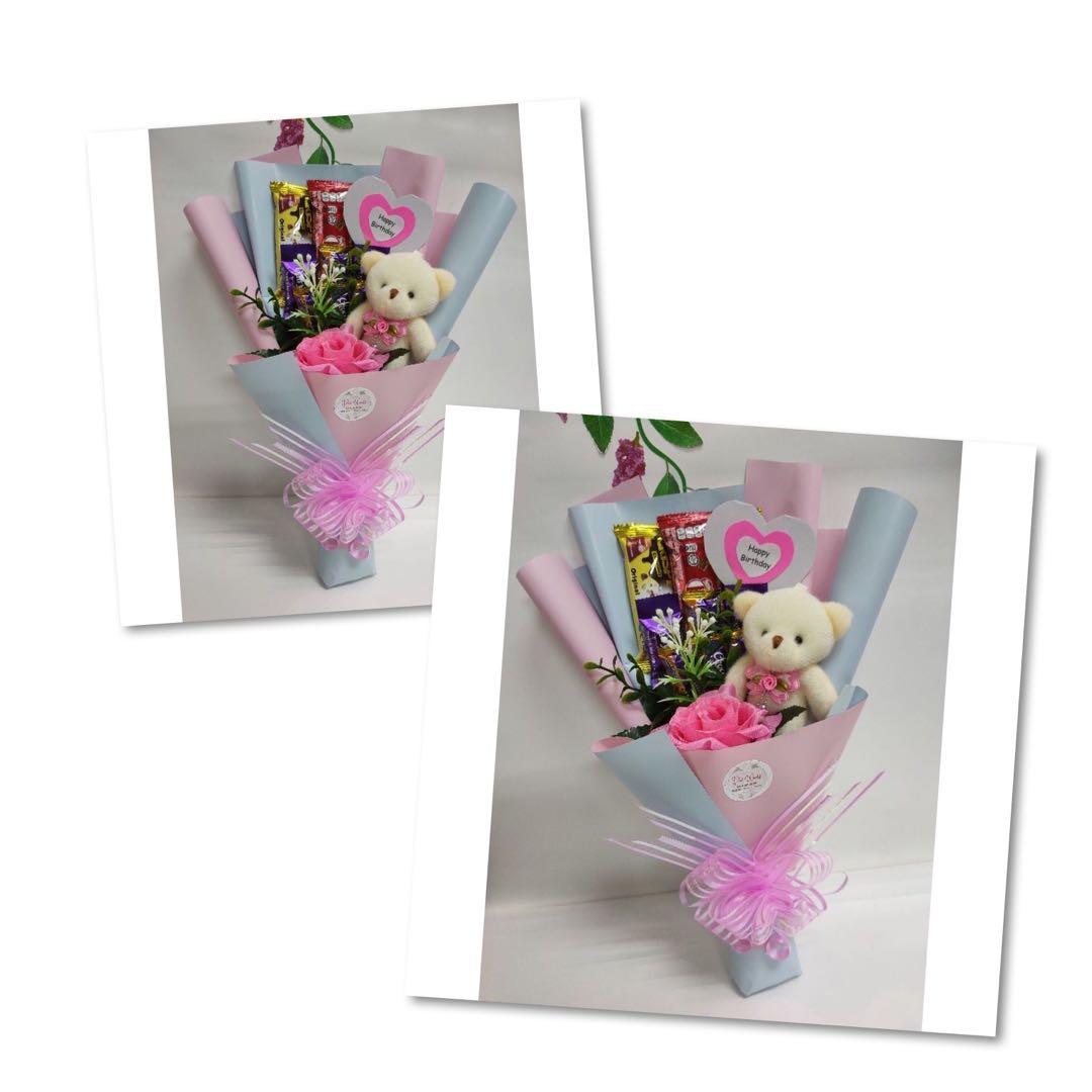 Bouquet Bunga n coklat, Hobbies & Toys, Stationery & Craft