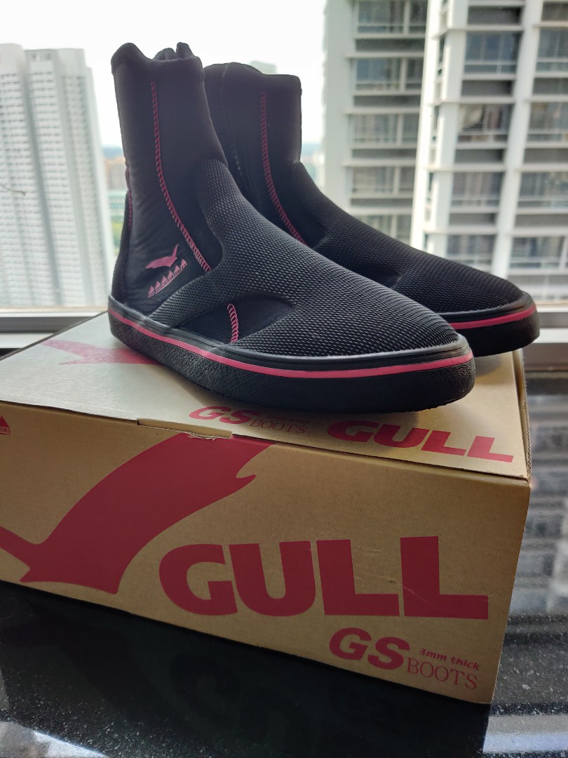 gull sailing boots