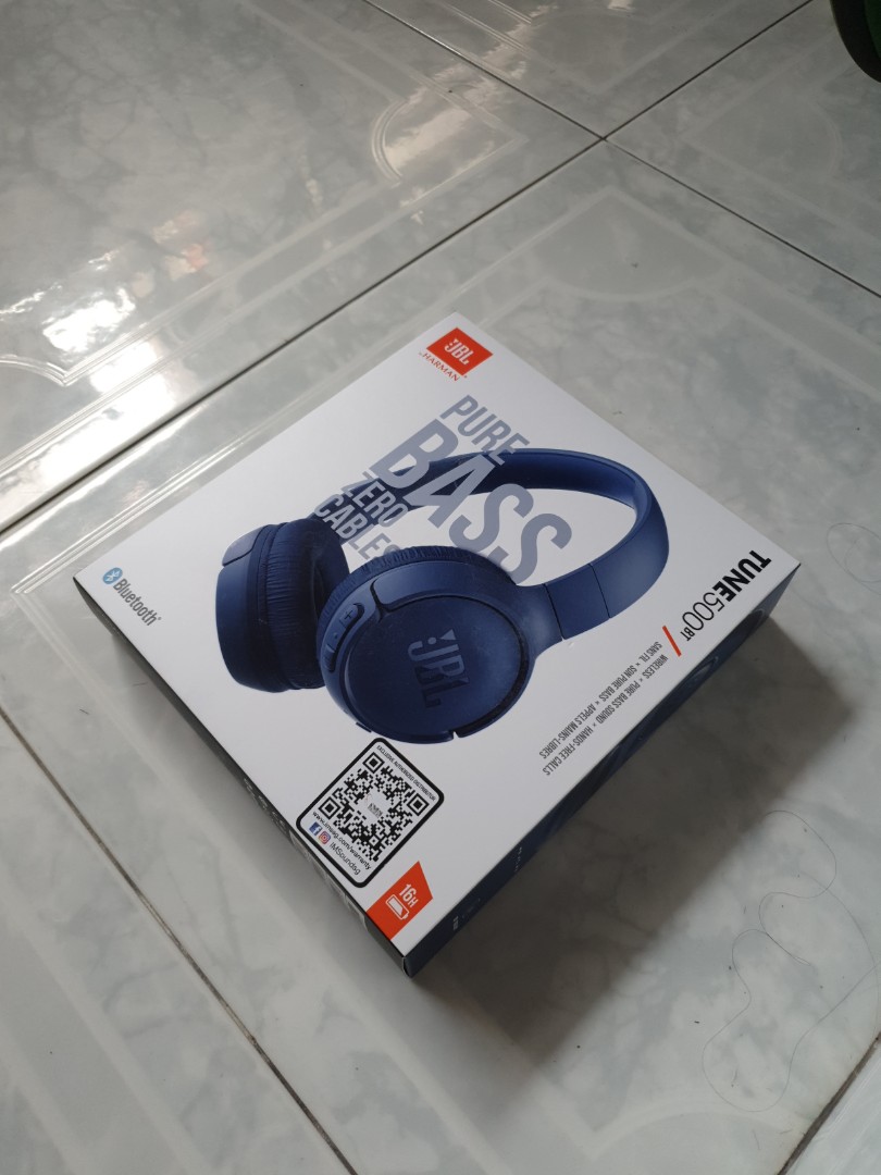 Jbl harman bluetooth headphone, Audio, Headphones & Headsets on Carousell