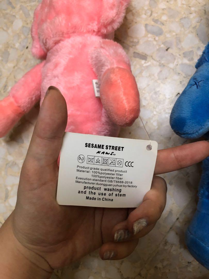 KAWS (Category: Plushies & Soft Toys) located in Singapore. Submitted by princessjamie (Listing ID 1042587696, Image 4). Description: 💗🧸Hello! MAJOR SOFT TOY SALE🧸💗 ▪️Soft toy: Kaws ▪️Description: Sesame Streets Kaws ▪️Condition: 10/10 ▪️Price: $18 ( I HAVE 2 PINK, 2 BLUE, 2 BROWN-WHITE ) I got a whole box of soft toys to clear! We have many popular and adorable characters! Do check out my listing for more! Please help us clear as all of thes