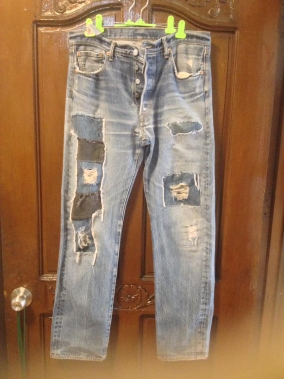 LEVIS 501 Rugged Ripped Jeans, Men's Fashion, Bottoms, Jeans on Carousell