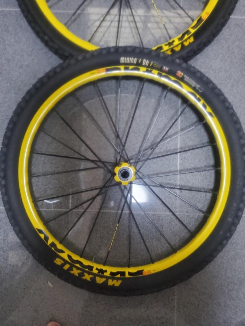 Mavic crossmax enduro wheelset, Sports 
