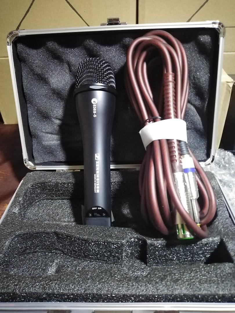 Microphone handheld mic (Category: Microphones) located in Quezon City. Submitted by smithwarren46 (Listing ID 1042705764, Image 1). Description: Brandnew P1500 Microphone Dyanamic Great sound signal Perfect for videoke, karaoke, Speech. Affordable. With mic cable and carrying case Pick up lagro Q.c or via delivery service rider. More item for sale.. like or follow my page BSA online store https://www.facebook.com/BSA-online-store-104063428078639