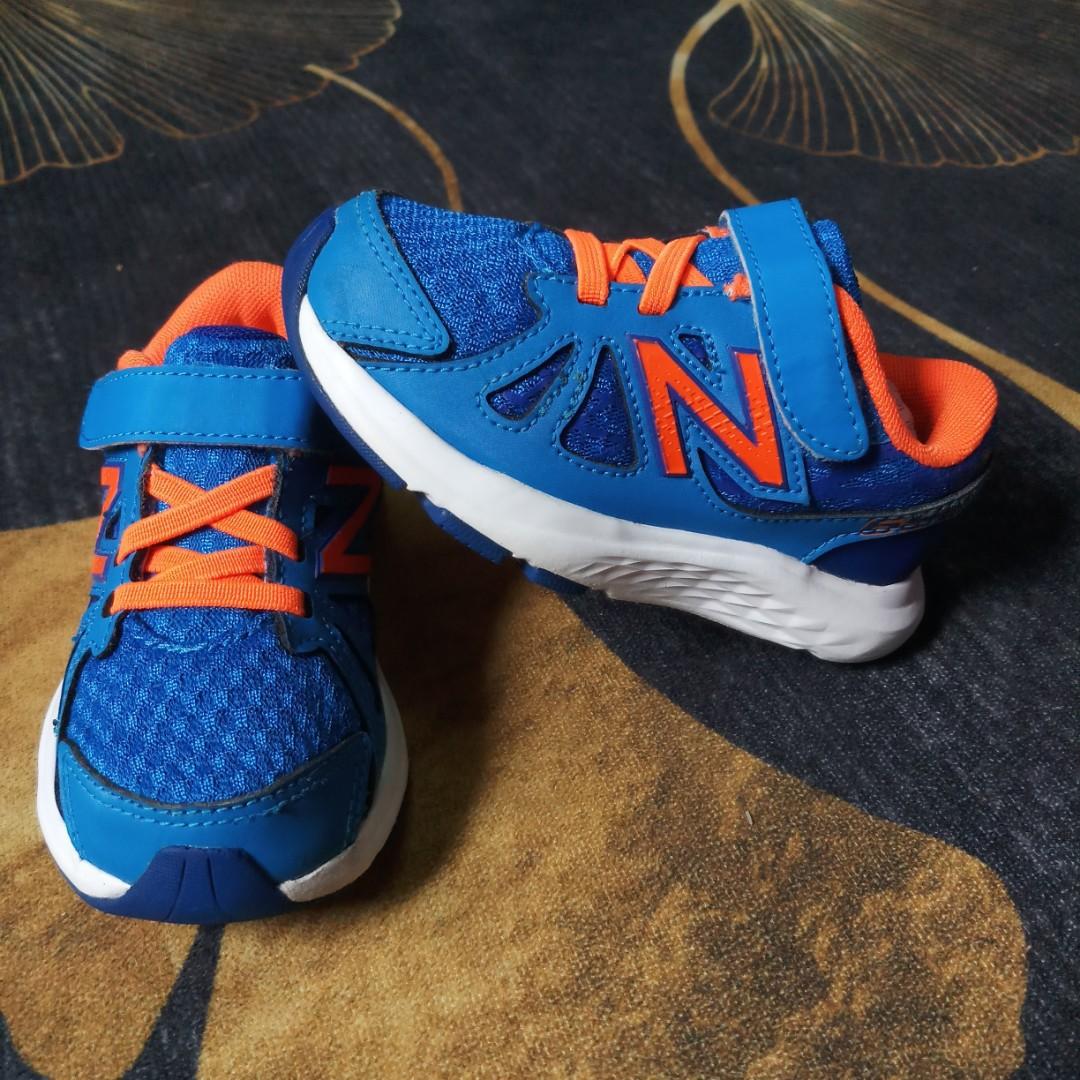 new balance kids 690