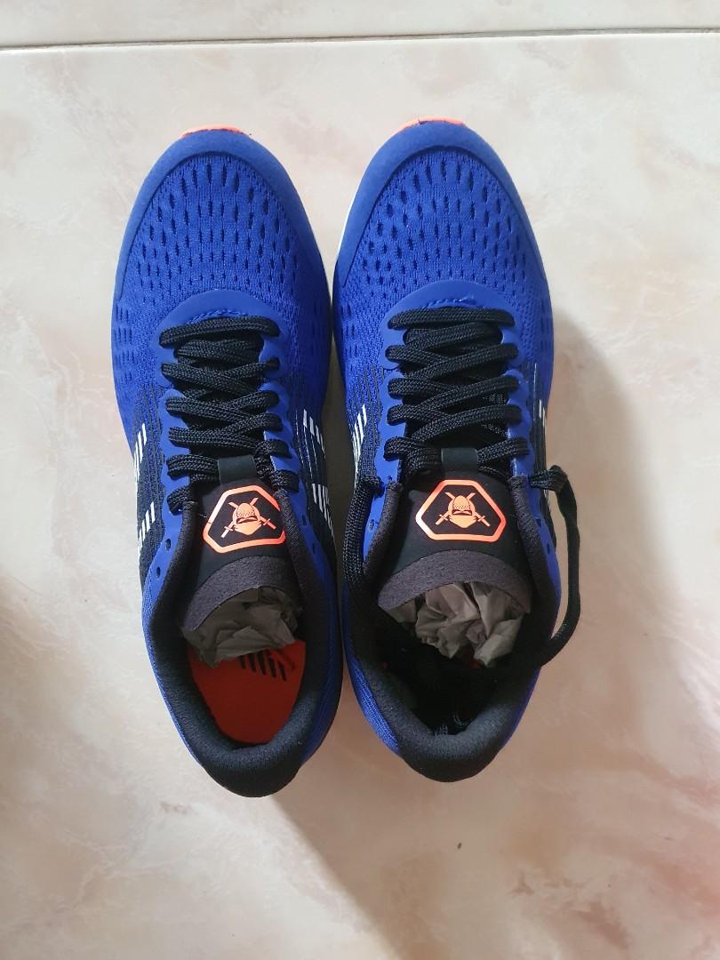 New Balance Hanzo S men s running shoes Women s Fashion Footwear Sneakers on Carousell