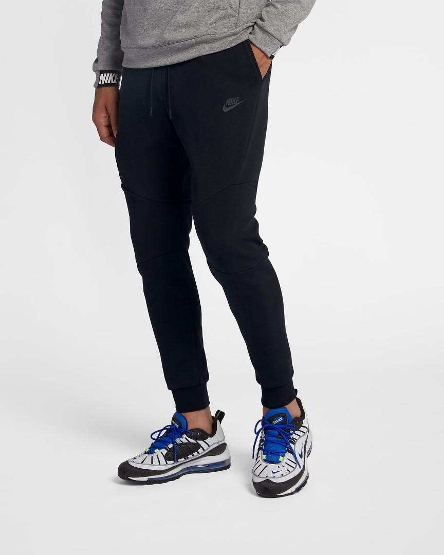 Nike joggers tech clearance
