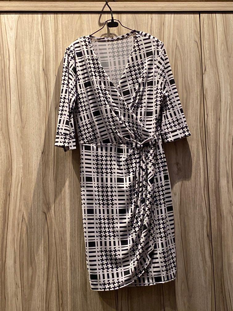Preloved XL wrap dress Not H M Asos Shein Dorothy Perkins Women s Fashion Tops Sleeveless on Carousell