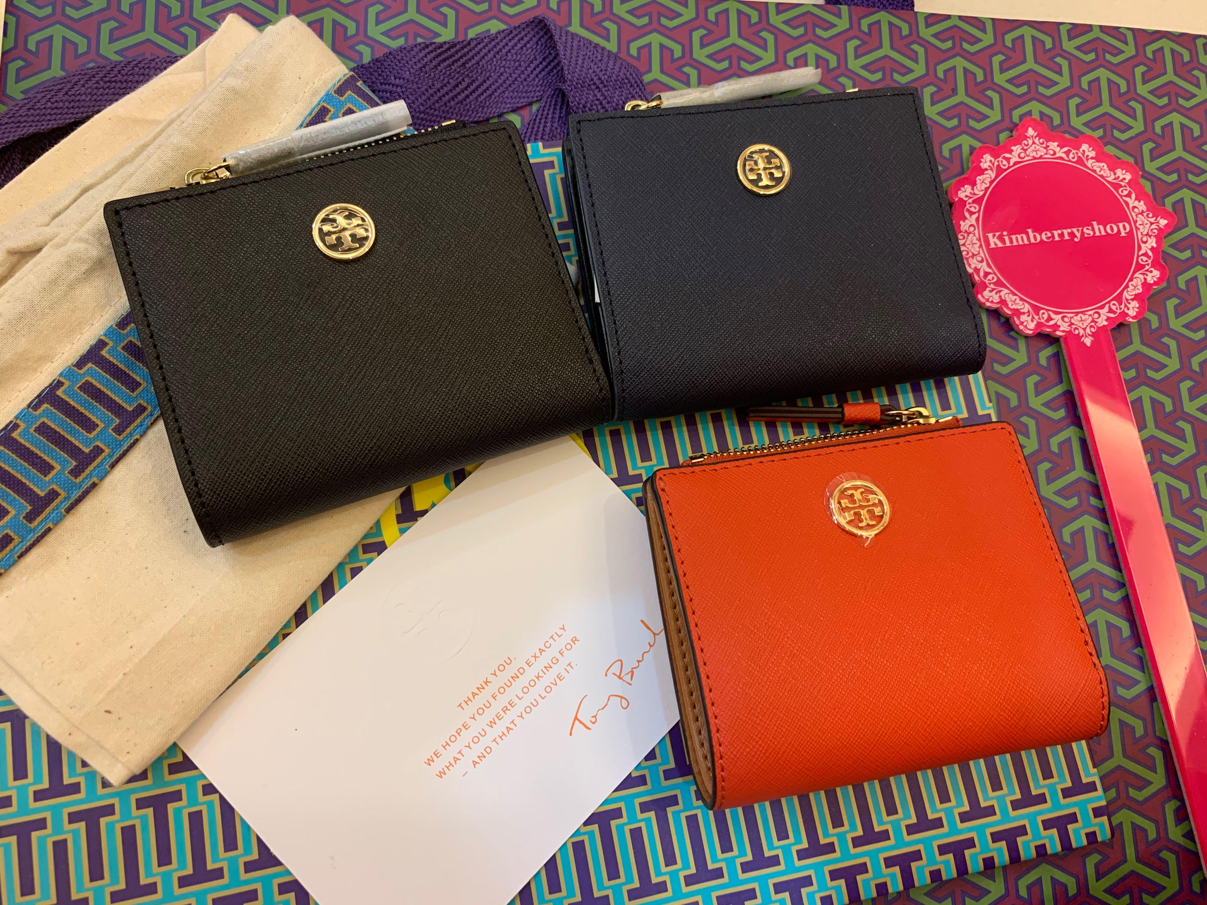 Ready stock authentic Tory Burch Robinson mini wallet, Luxury, Bags &  Wallets on Carousell