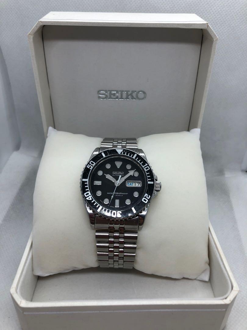 Seiko Diver SKX031 40mm Submariner Automatic Watch, Luxury, Watches on  Carousell