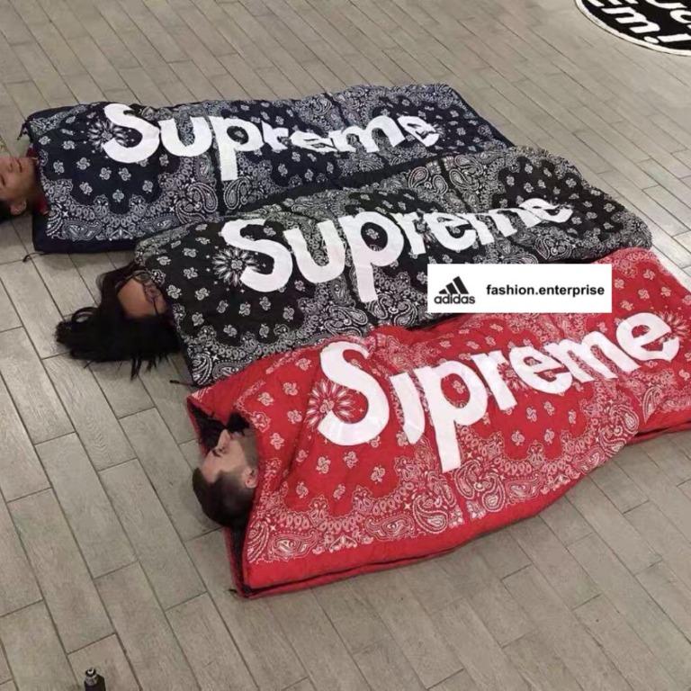 supreme / the north face sleeping bag