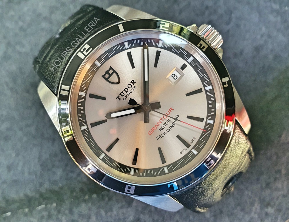 Tudor 20500n top