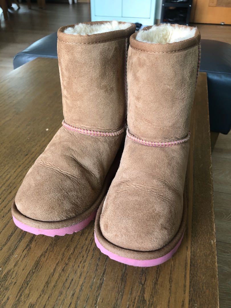 UGG Boots Euro size 33, 兒童＆孕婦用品 