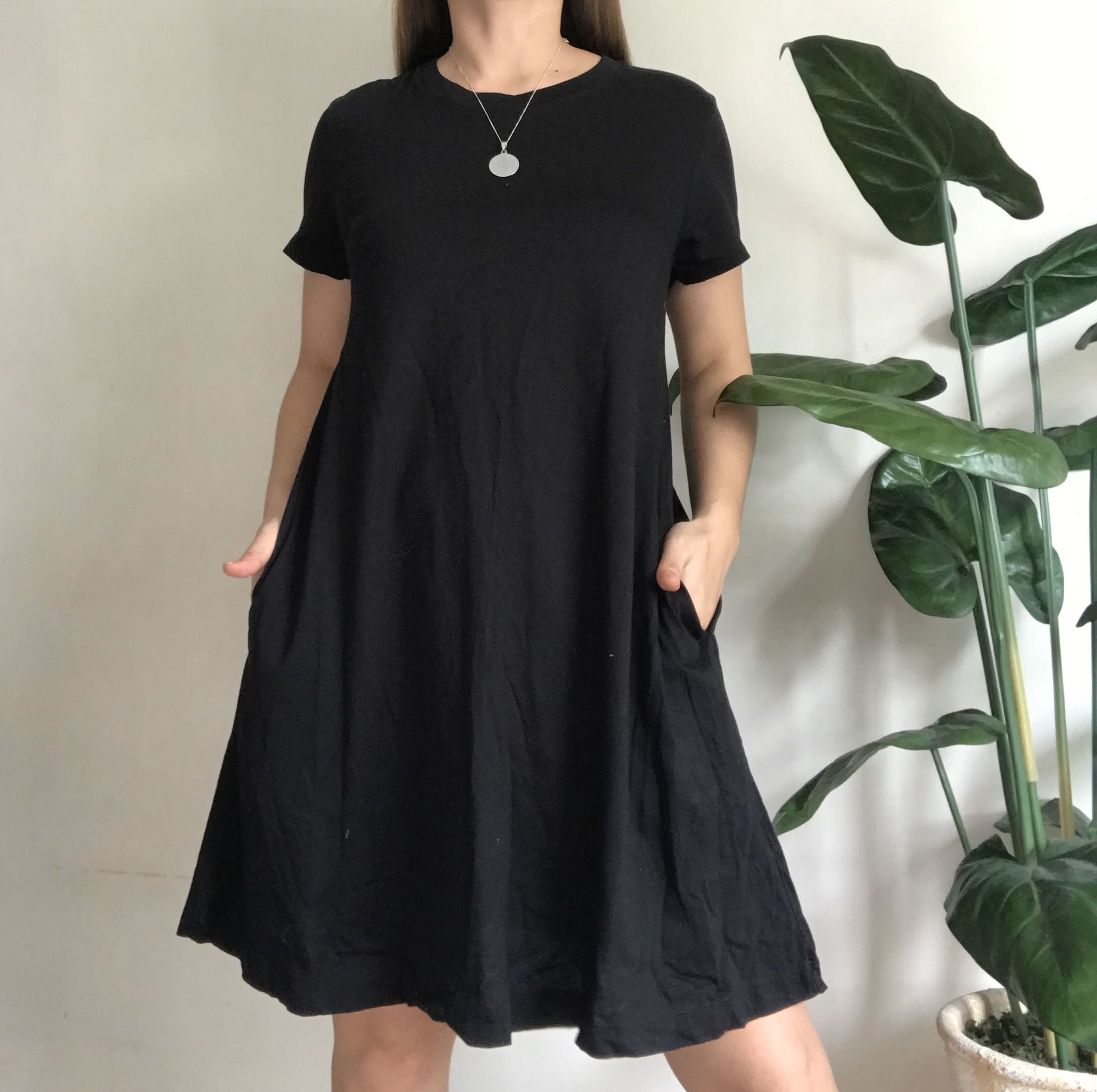 Uniqlo black sales dress shirt