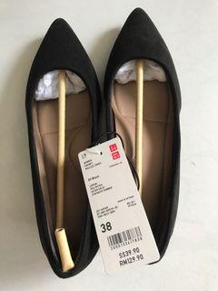 uniqlo chunky heeled shoes